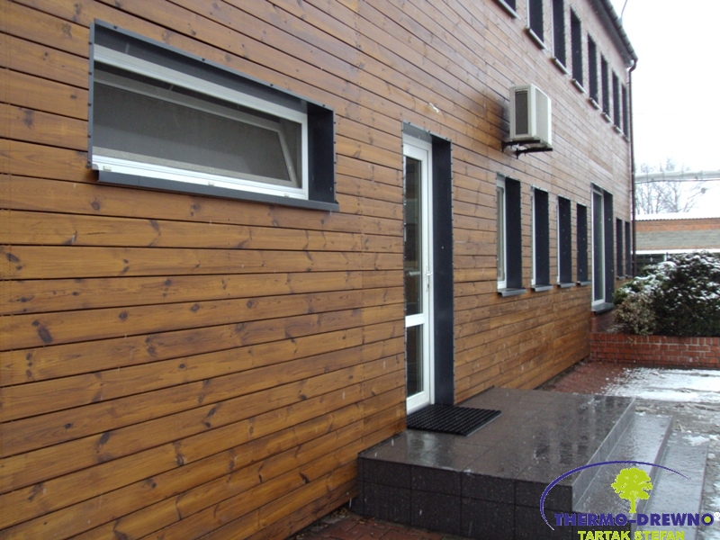 Facade board with thermo pine